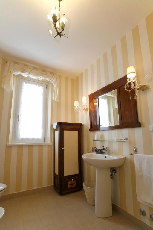 Villa Amelia Rooms Marina di Pietrasanta Zimmer foto