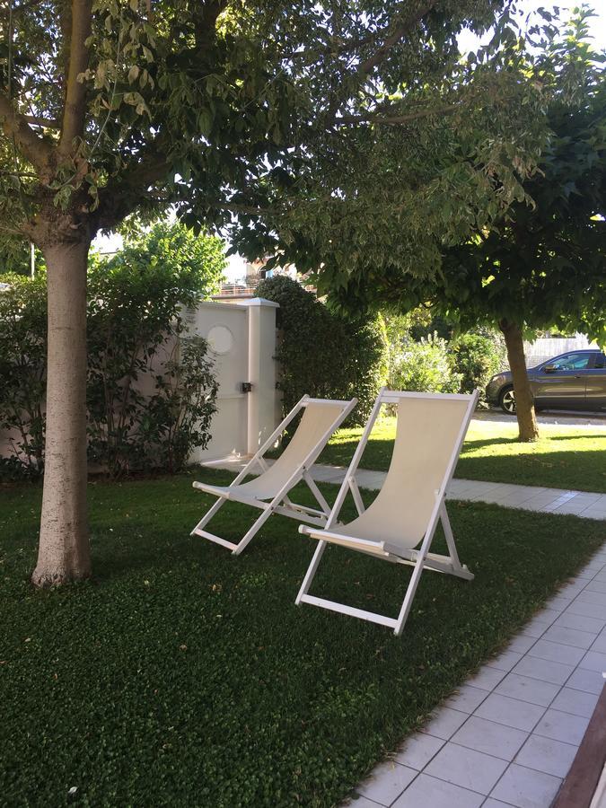 Villa Amelia Rooms Marina di Pietrasanta Exterior foto